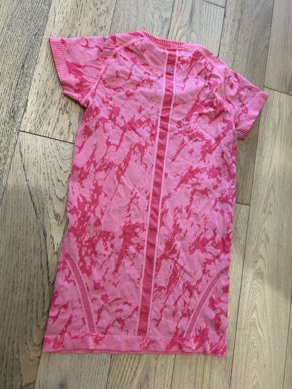 Lululemon top - Picture 3 of 3